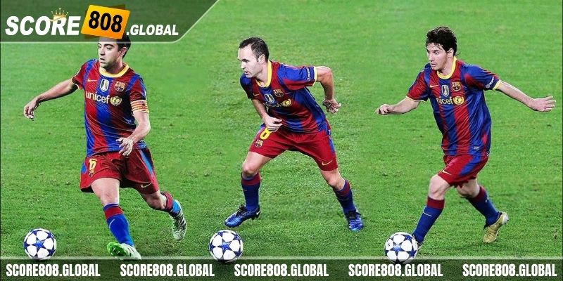 Operan dan lari dalam gaya bermain tiki taka